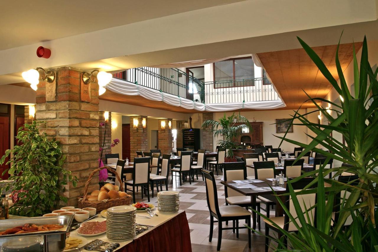 Bed and Breakfast Polgar Panzio Виллань Экстерьер фото